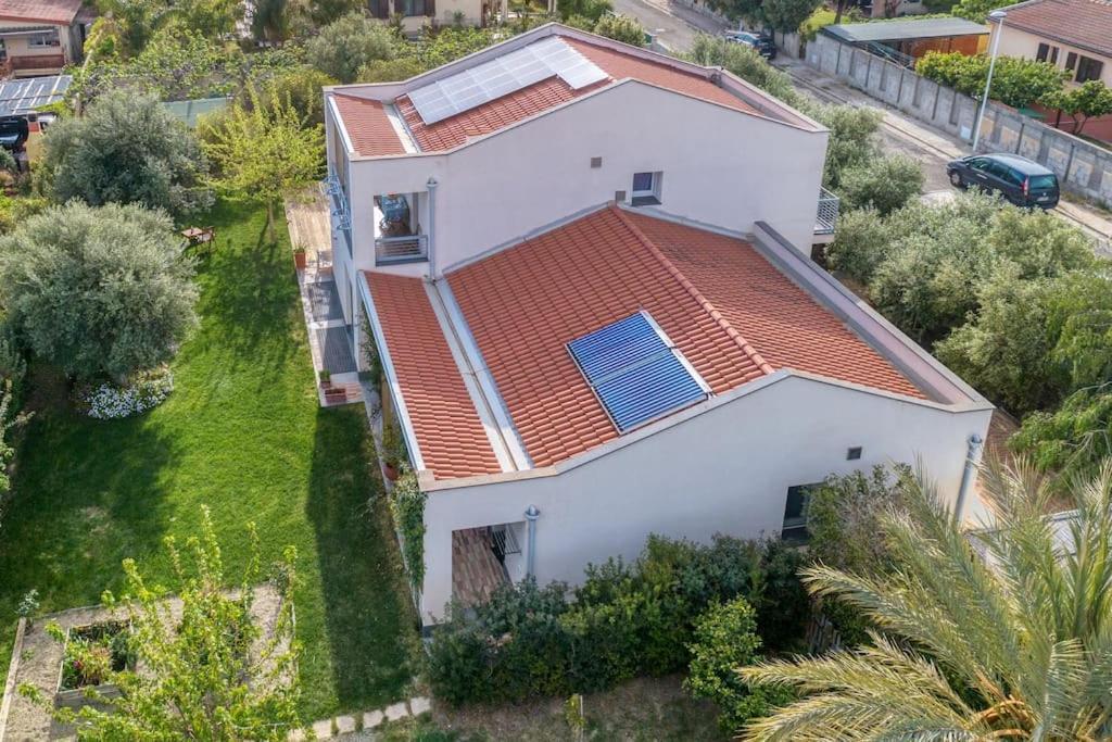 La Casa Degli Ulivi Appartamento In Villa Con Patio クアルトゥ・サンテーレナ エクステリア 写真