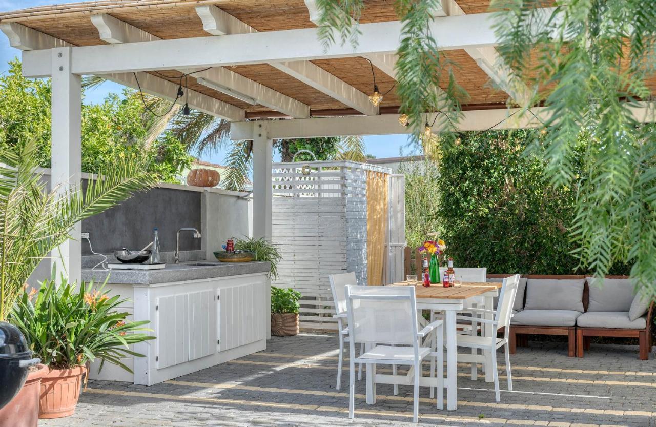La Casa Degli Ulivi Appartamento In Villa Con Patio クアルトゥ・サンテーレナ エクステリア 写真